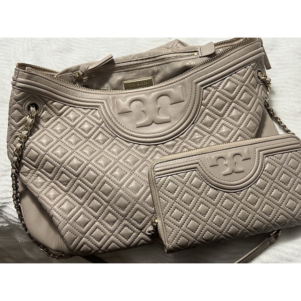 Tory Burch Quilted Beige Shoulder Bag Chain Strap Tassel Charm + Wallet